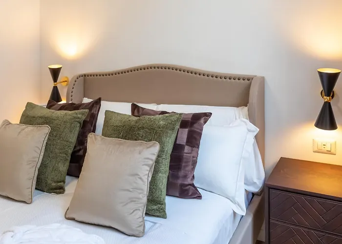 Amelie Trevi روما