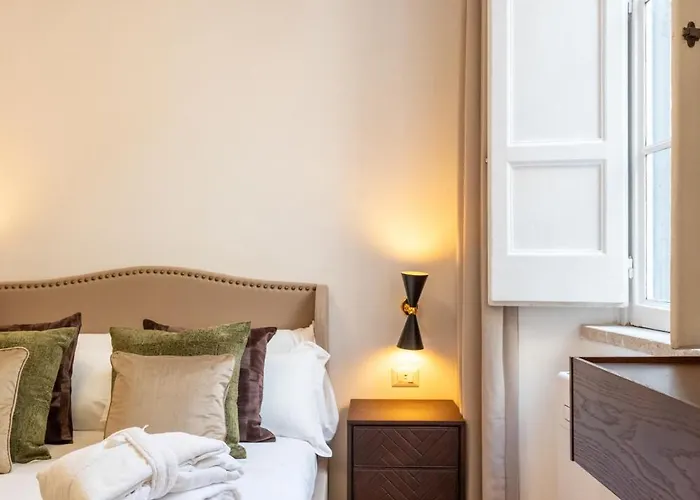 Amelie Trevi بيت ضيافة 4*