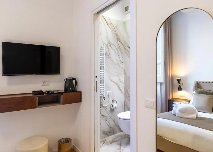 Amelie Trevi 4* Rome