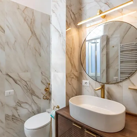 Amelie Trevi Guest house 4*