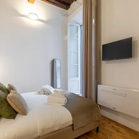 Amelie Trevi 4* Rome