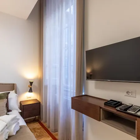 Amelie Trevi Guest house