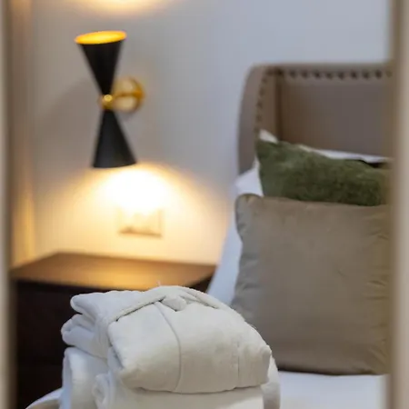 Amelie Trevi Guest house 4*