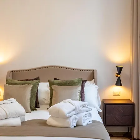 Amelie Trevi Guest house 4*